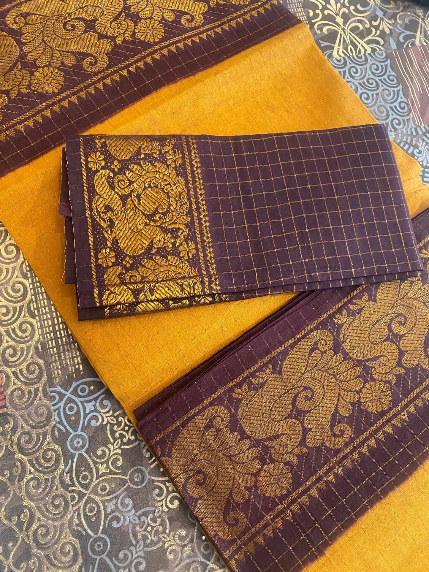 Madurai Sungudi Saree ( With Blouse )