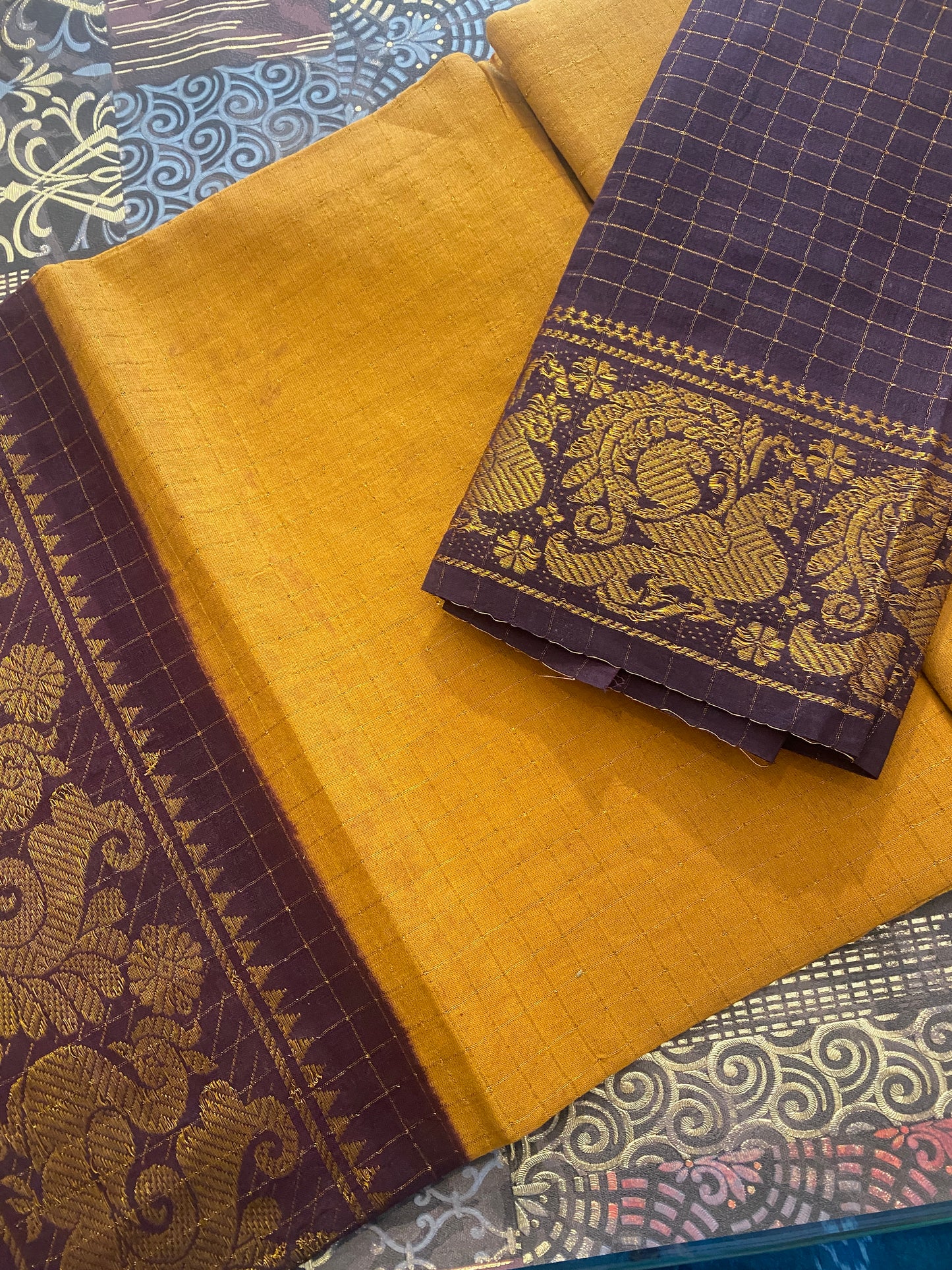 Madurai Sungudi Saree ( With Blouse )