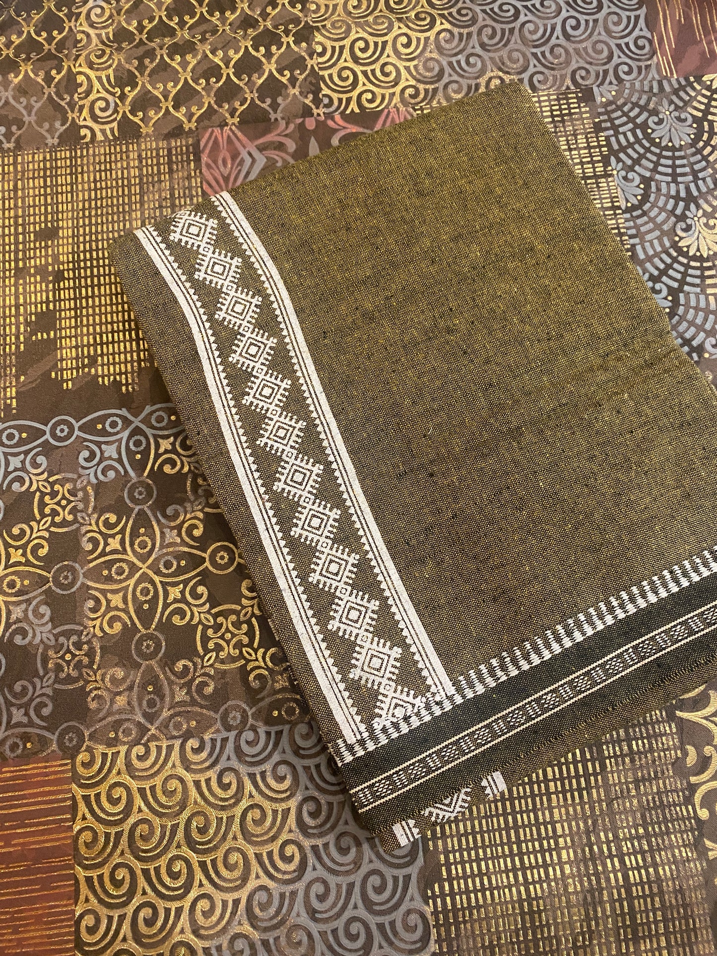 Colour Dhothi With Printed Kara