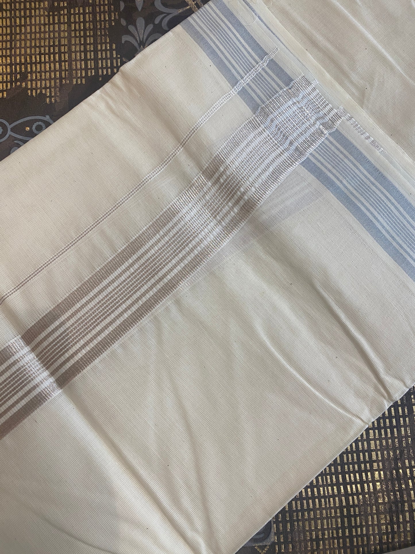 Handloom Double Dhothi ( Silver Zari )