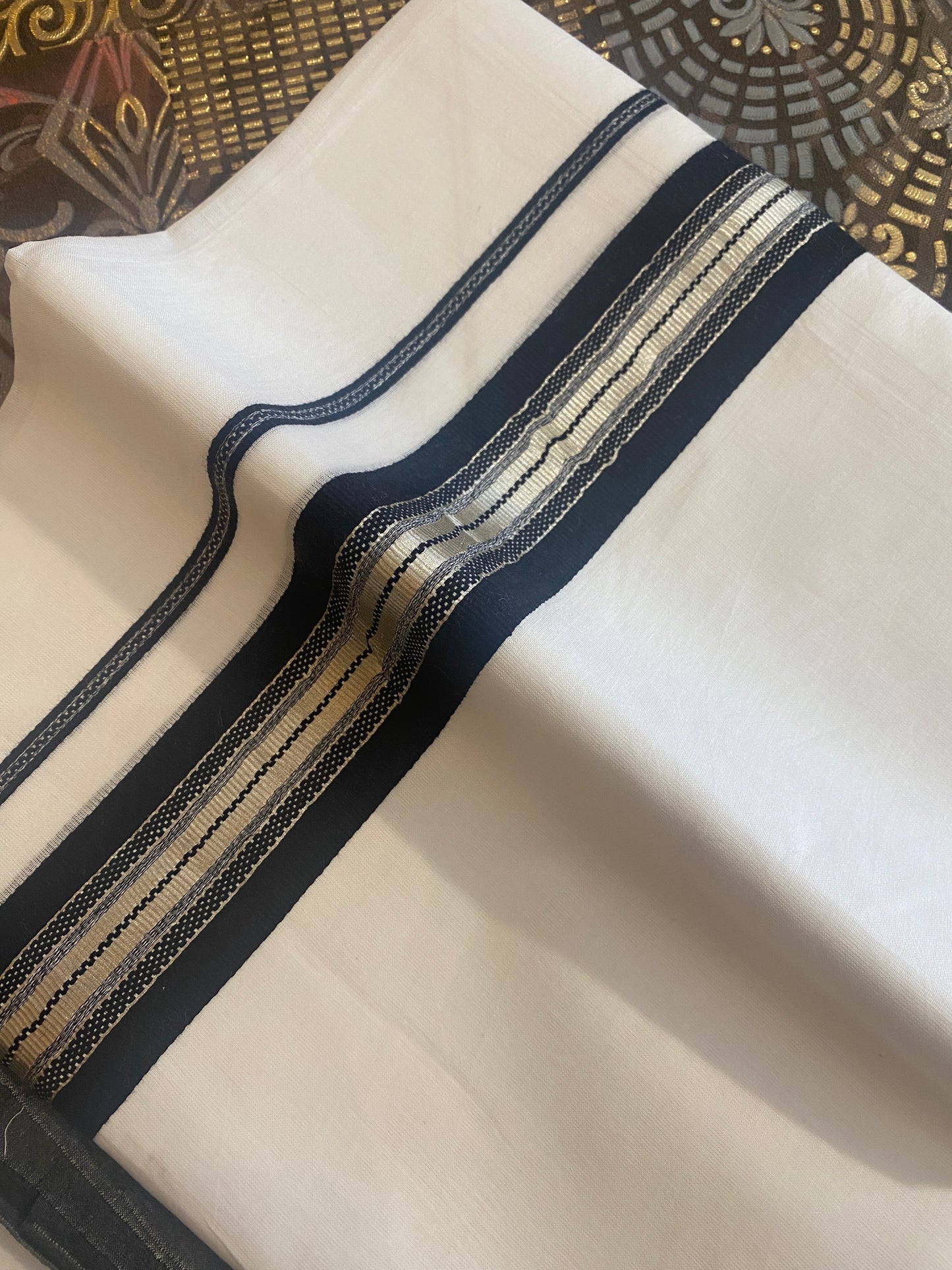 Handloom Double Dhothi ( Black & Silver Zari Border )