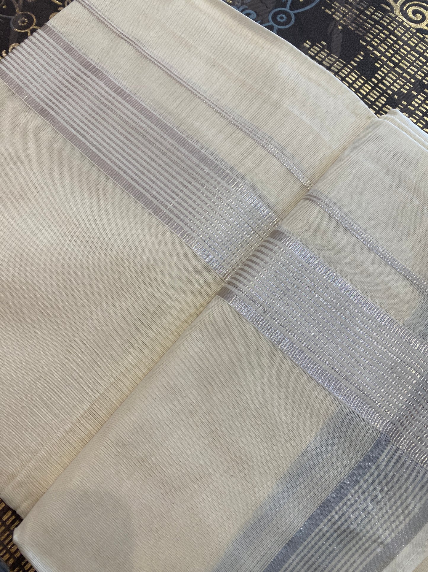 Rajatha R002 - Silver Zari Border Dhoti