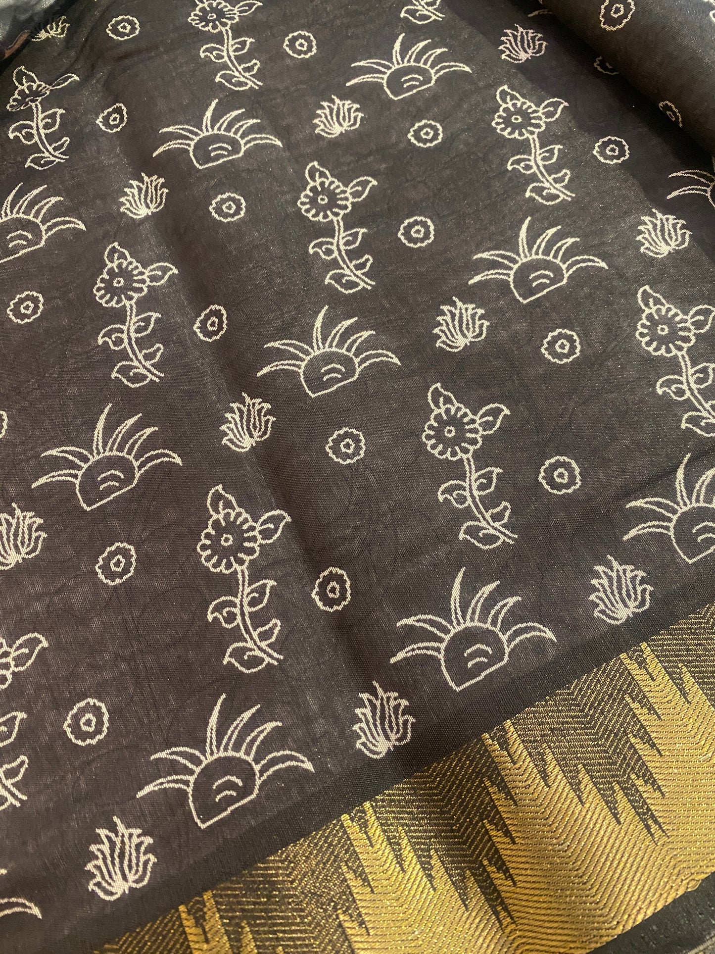 HandCrafted Pen Kalamkari Saree