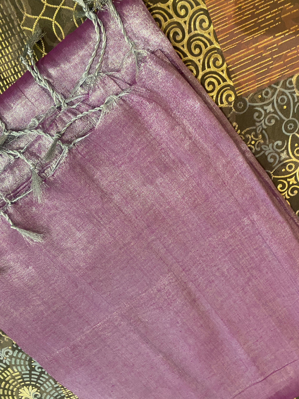Soft Tissue Saree With Blouse
