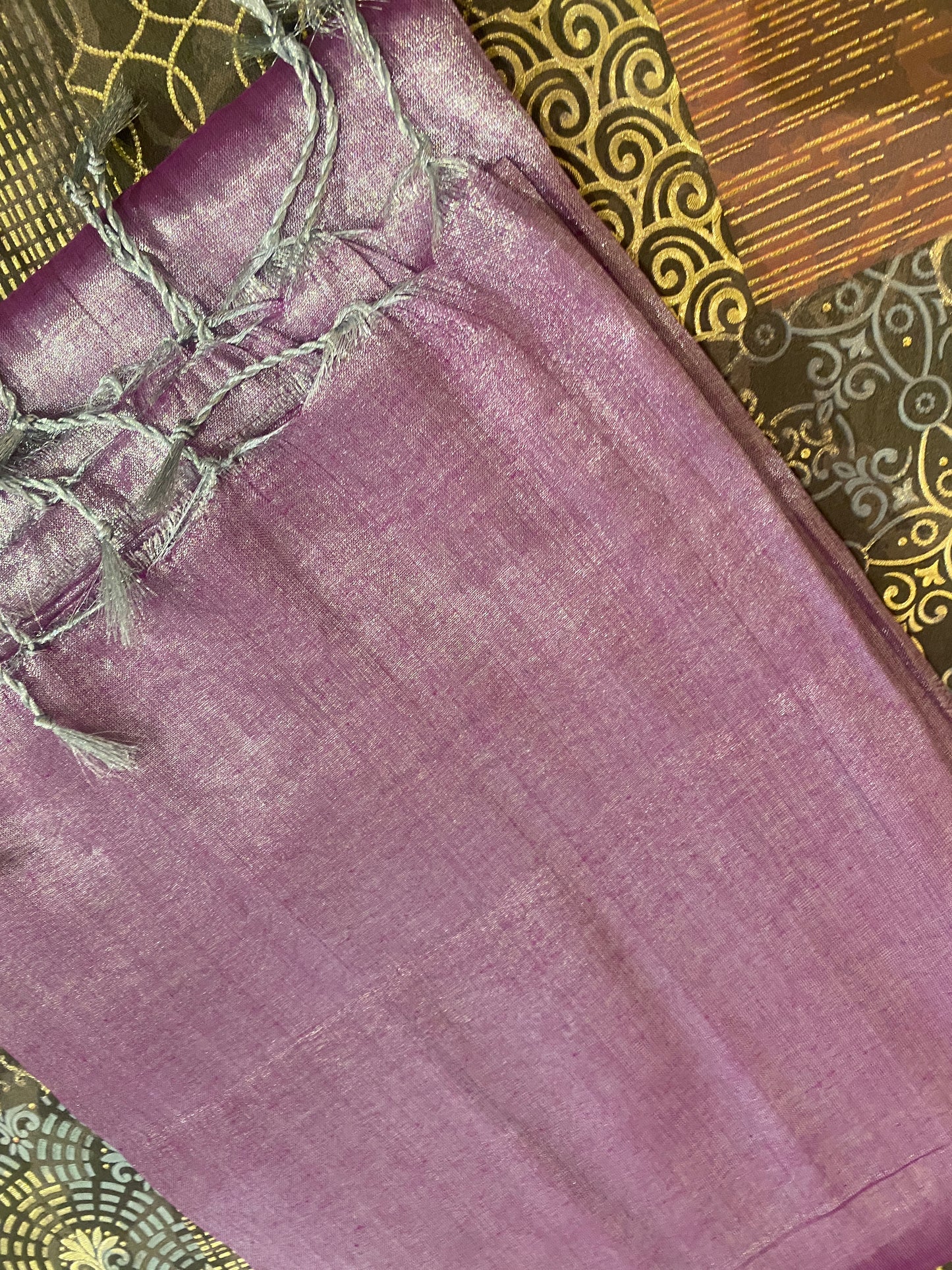 Soft Tissue Saree With Blouse