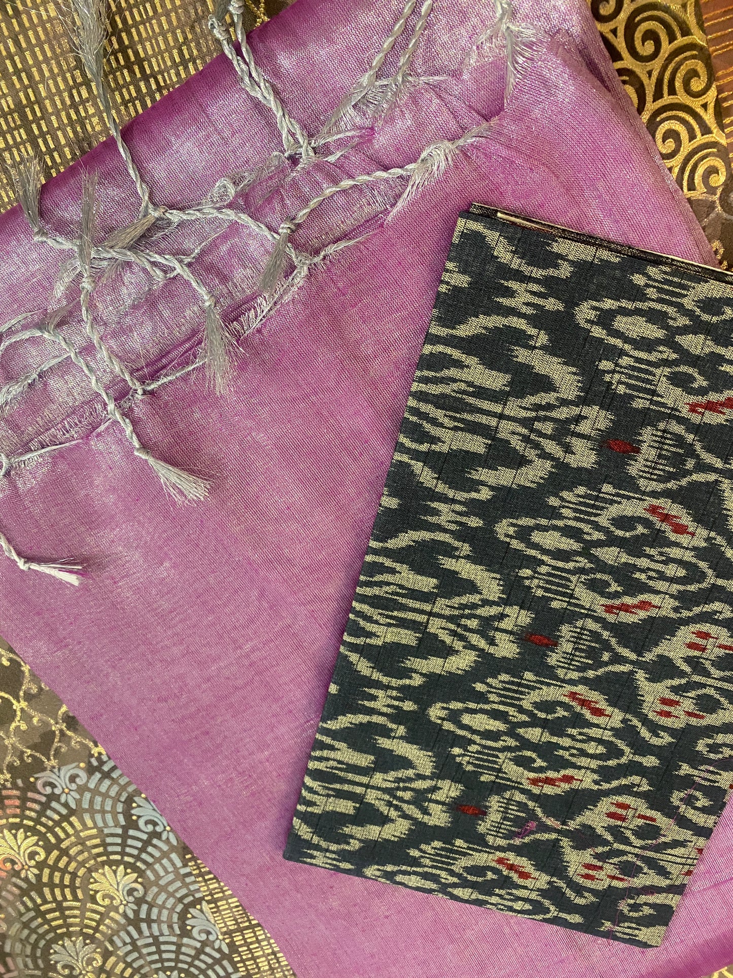 Soft Tissue Saree With Blouse