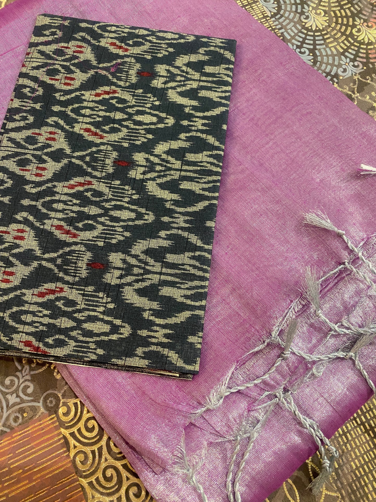 Soft Tissue Saree With Blouse