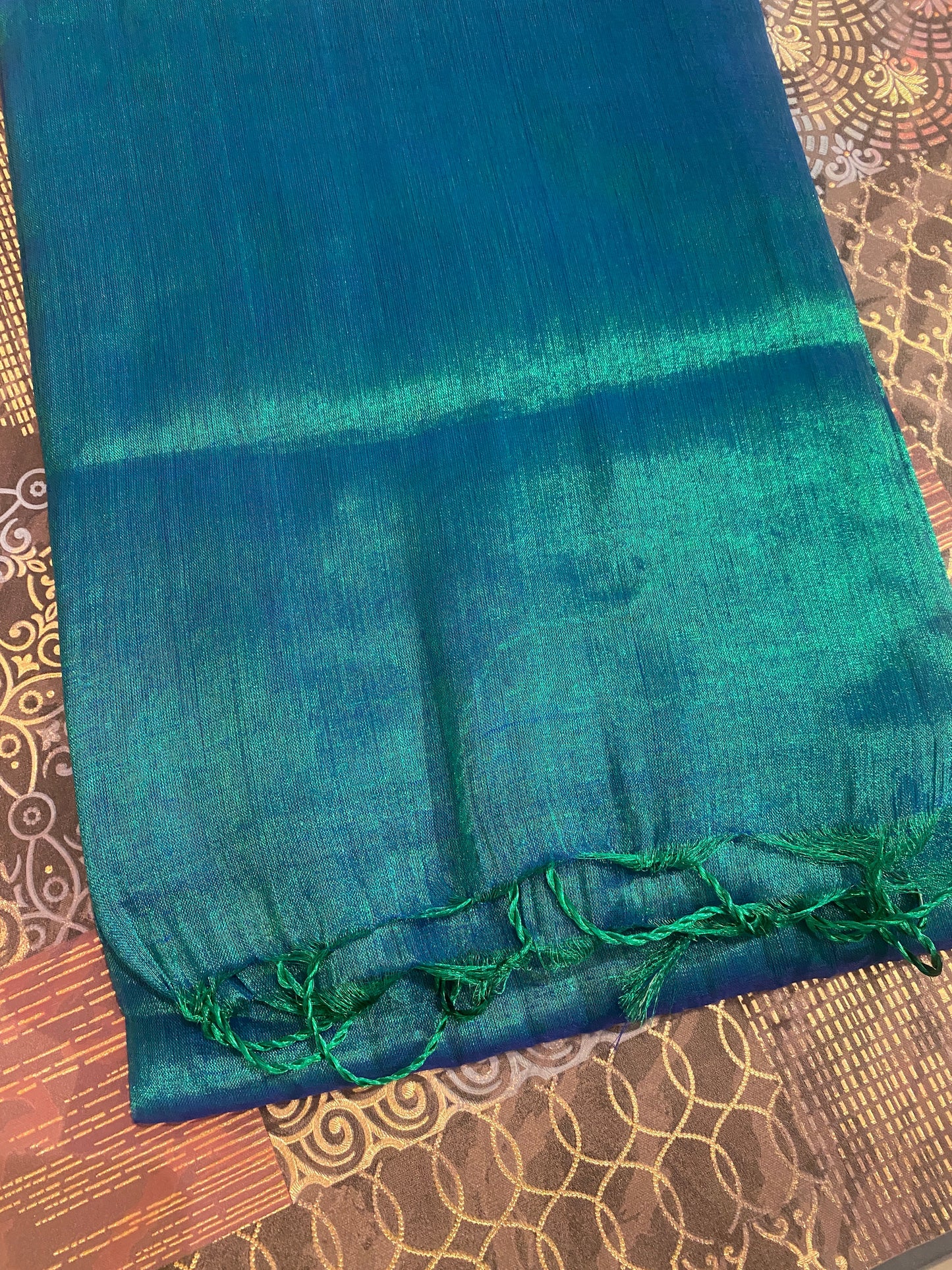 Soft Tissue Saree With Blouse