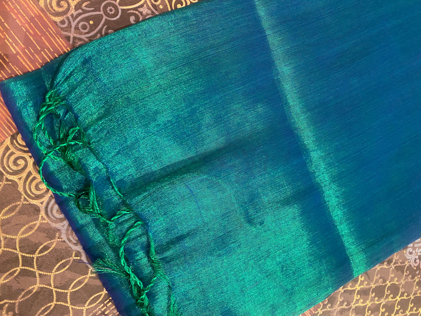 Soft Tissue Saree With Blouse