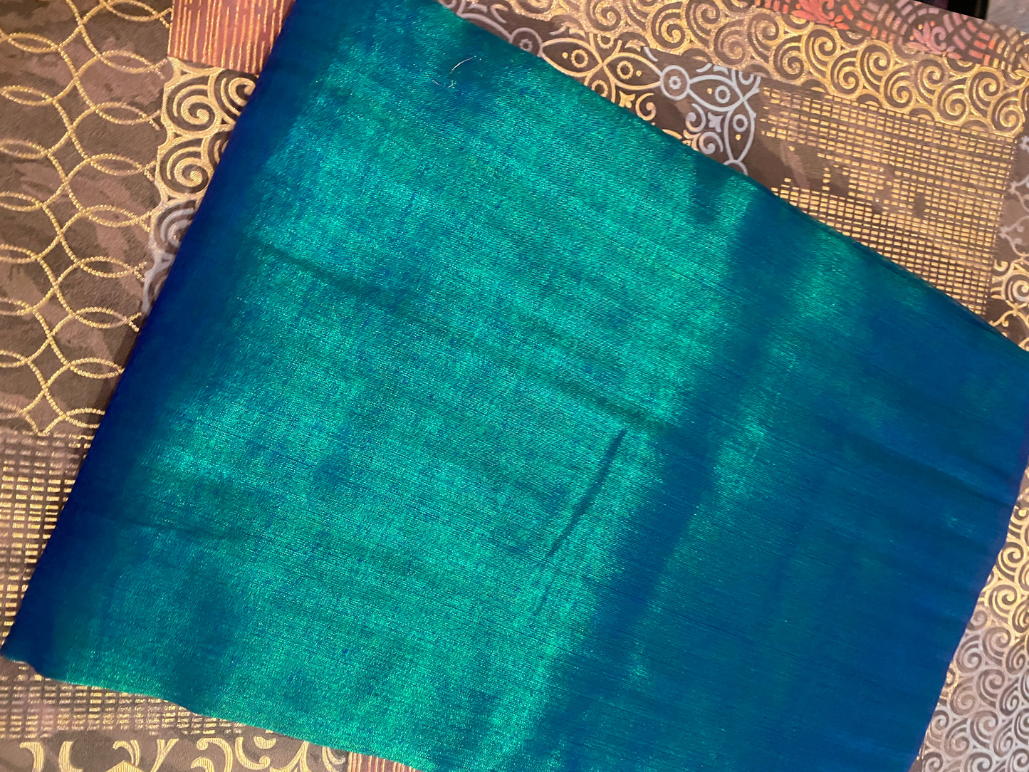 Soft Tissue Saree With Blouse