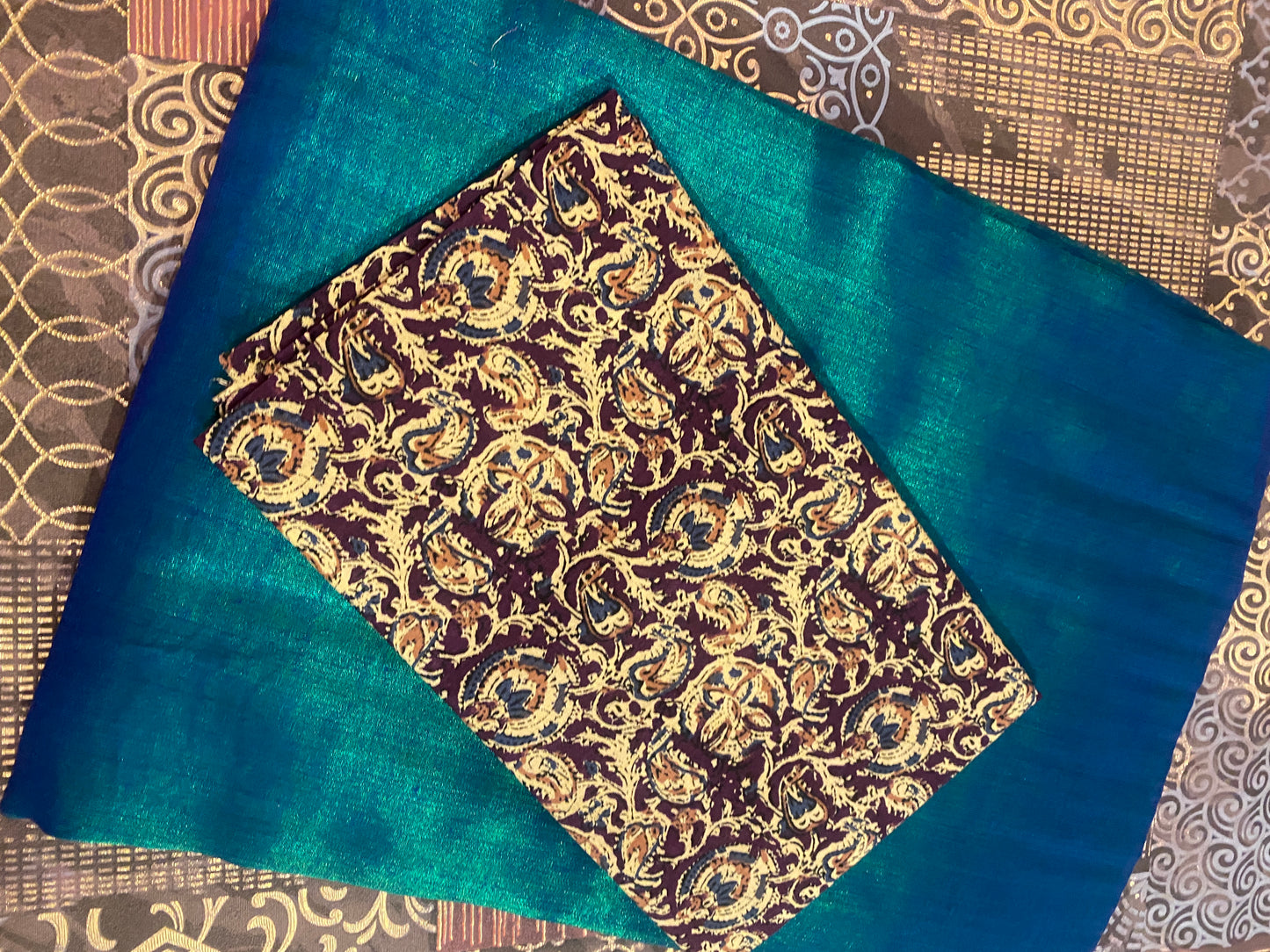 Soft Tissue Saree With Blouse