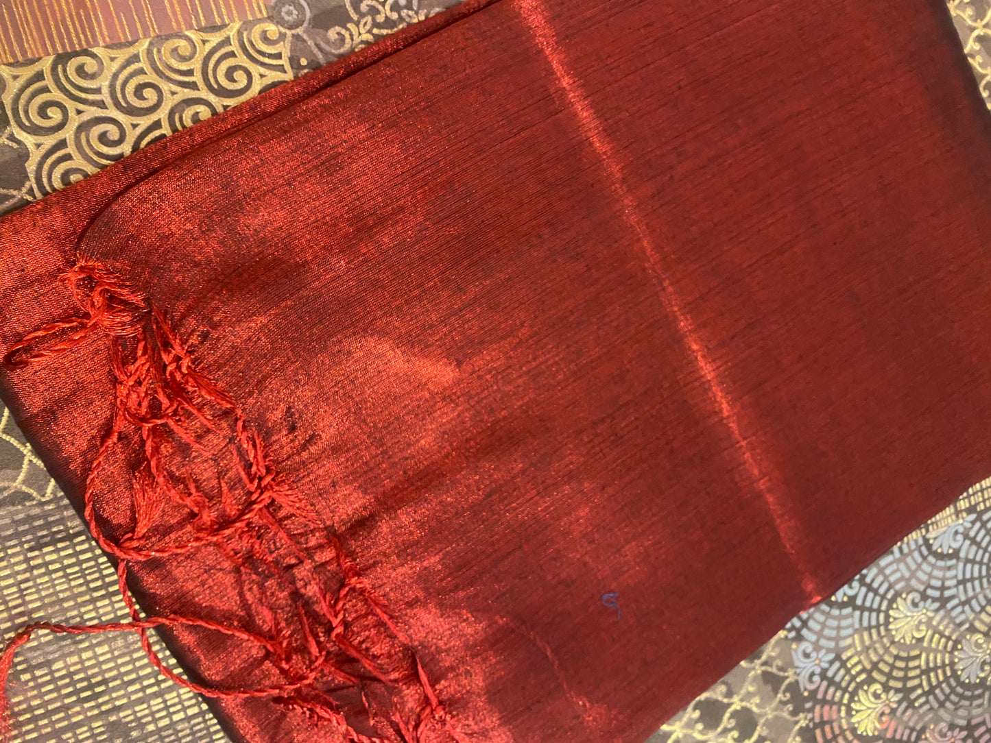 Soft Tissue Saree With Blouse