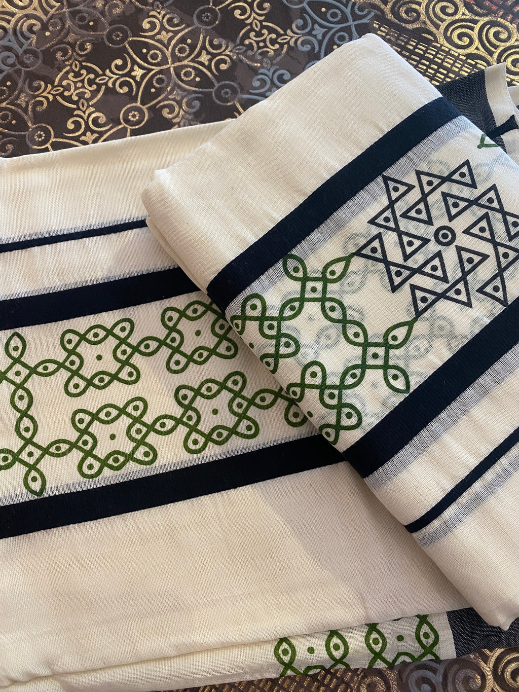 Kolam Printed Set Mundu (2.8 Mtrs)