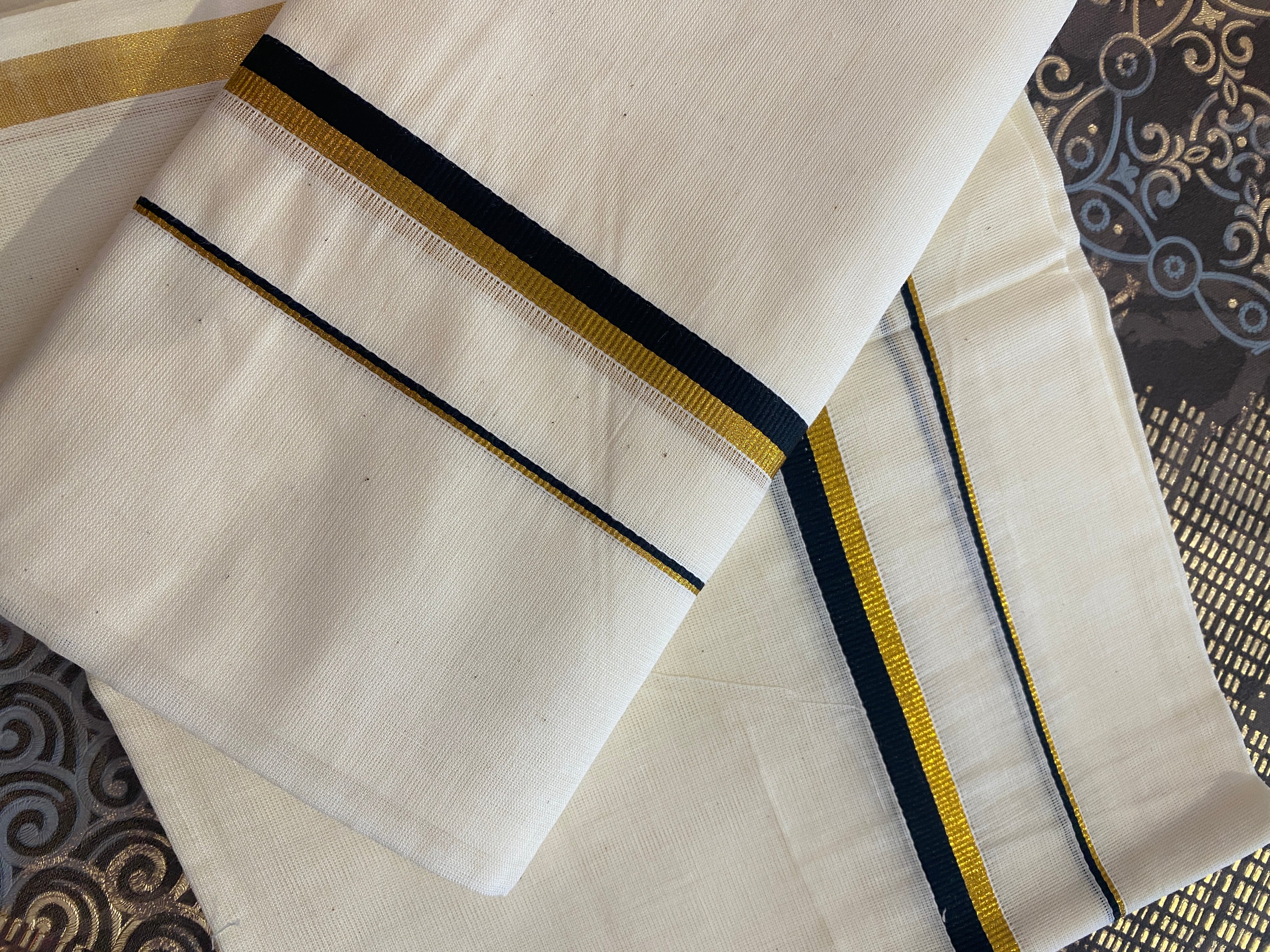 Golden Kasavu Set Mundu with Black Kara (2.8 Mtrs)