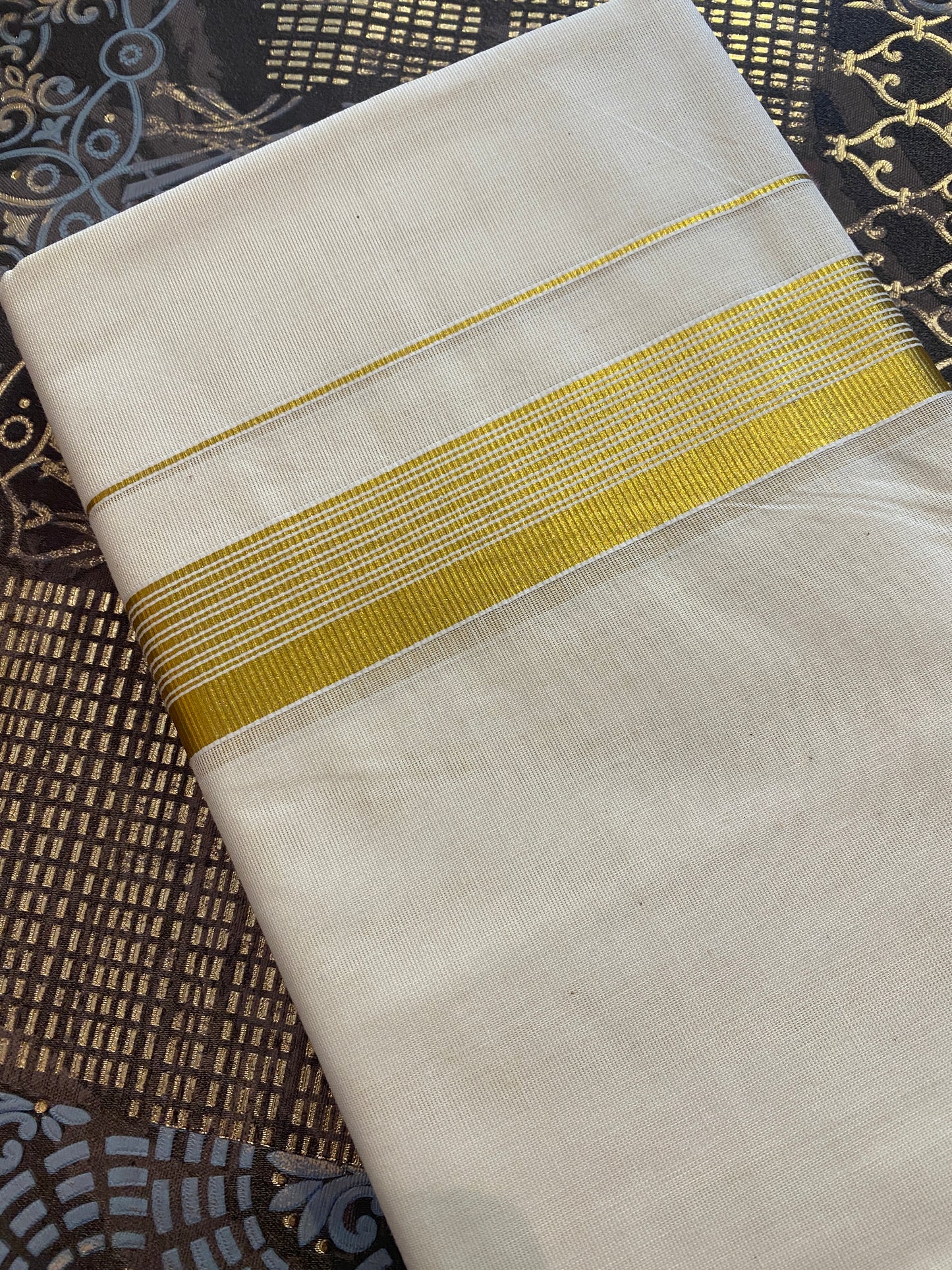 Hiranya H003 – Golden Kasavu Dhoti