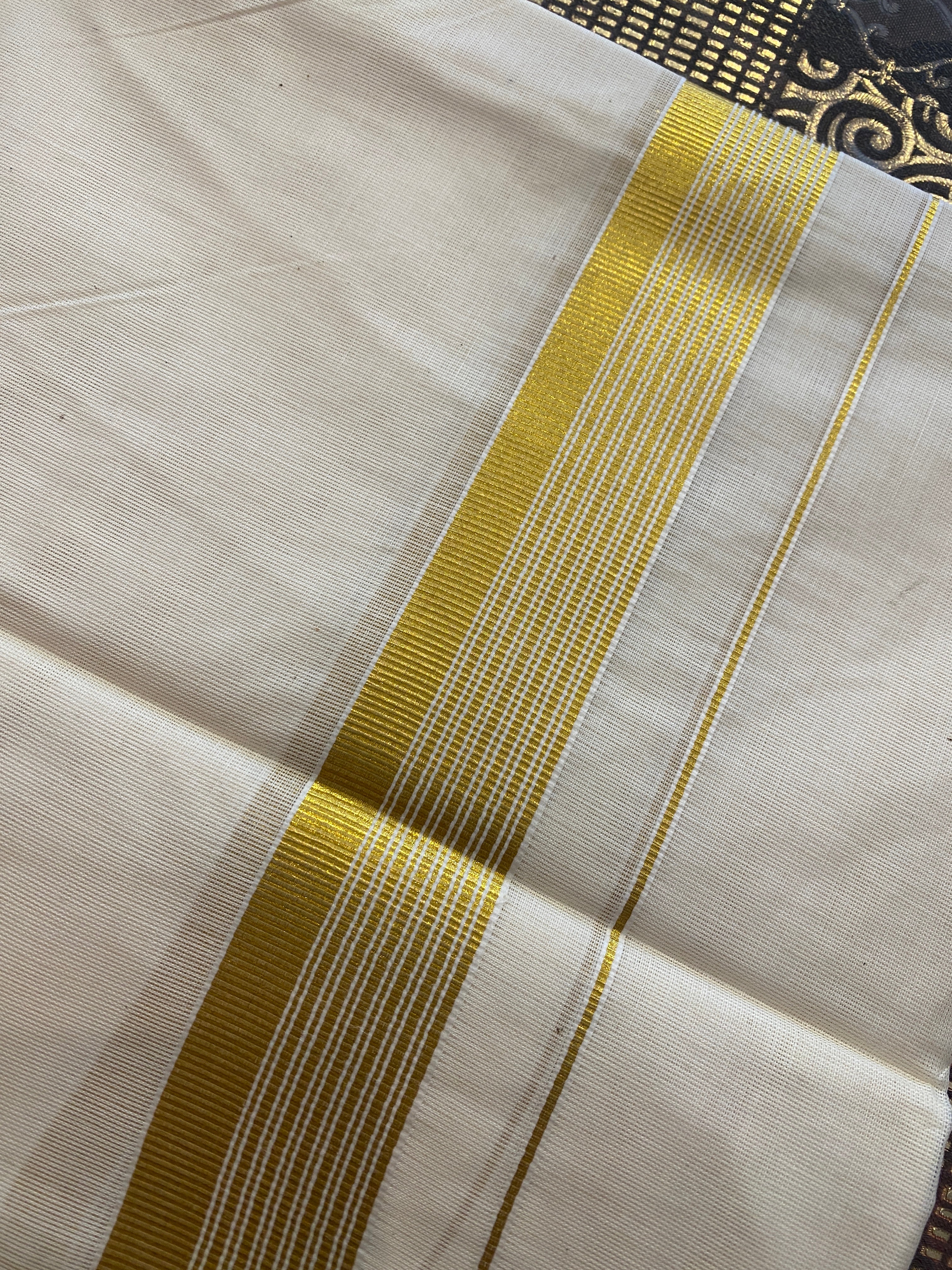 Hiranya H003 – Golden Kasavu Dhoti
