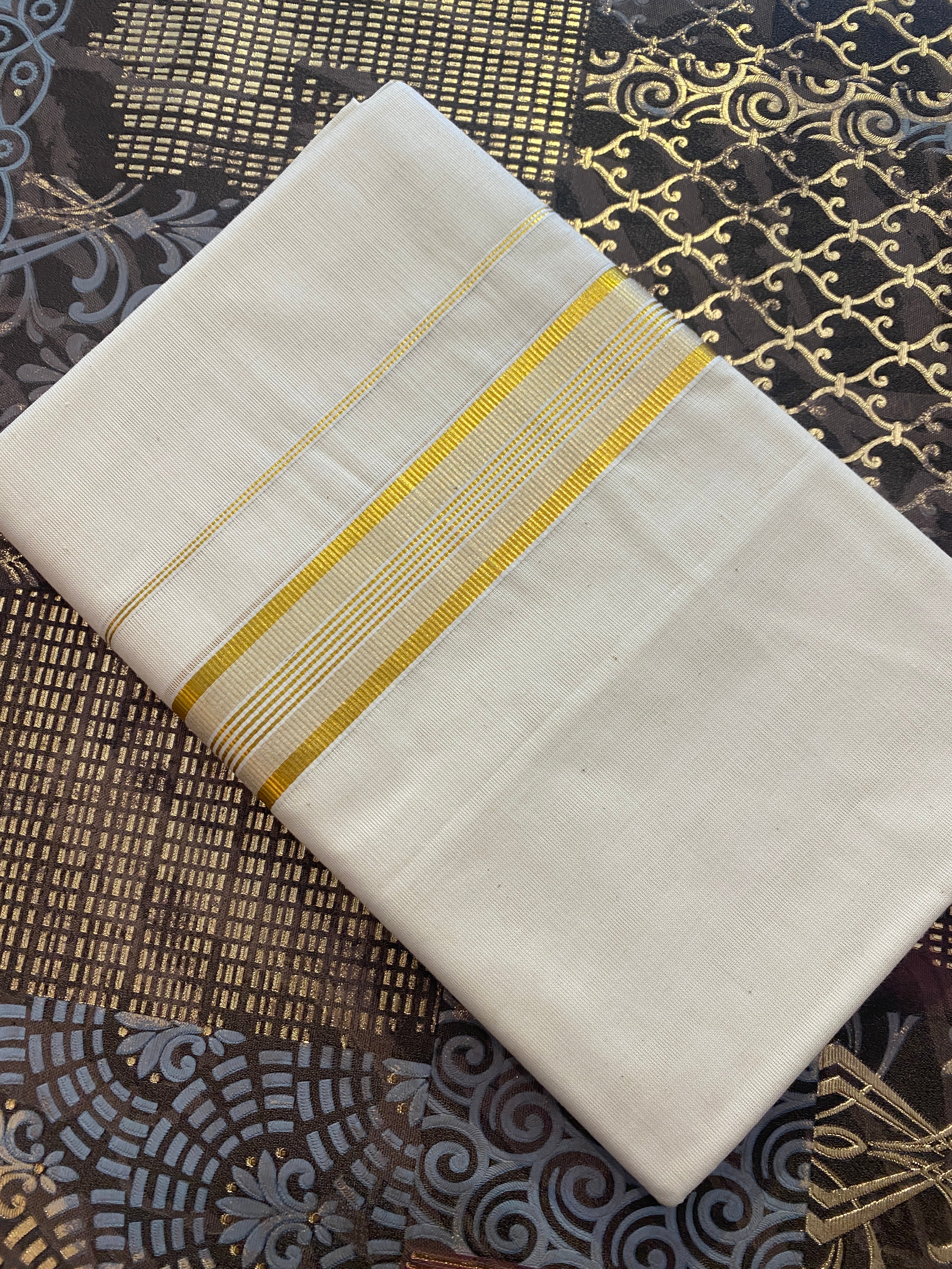 Hiranya H005 – Golden Kasavu Dhoti