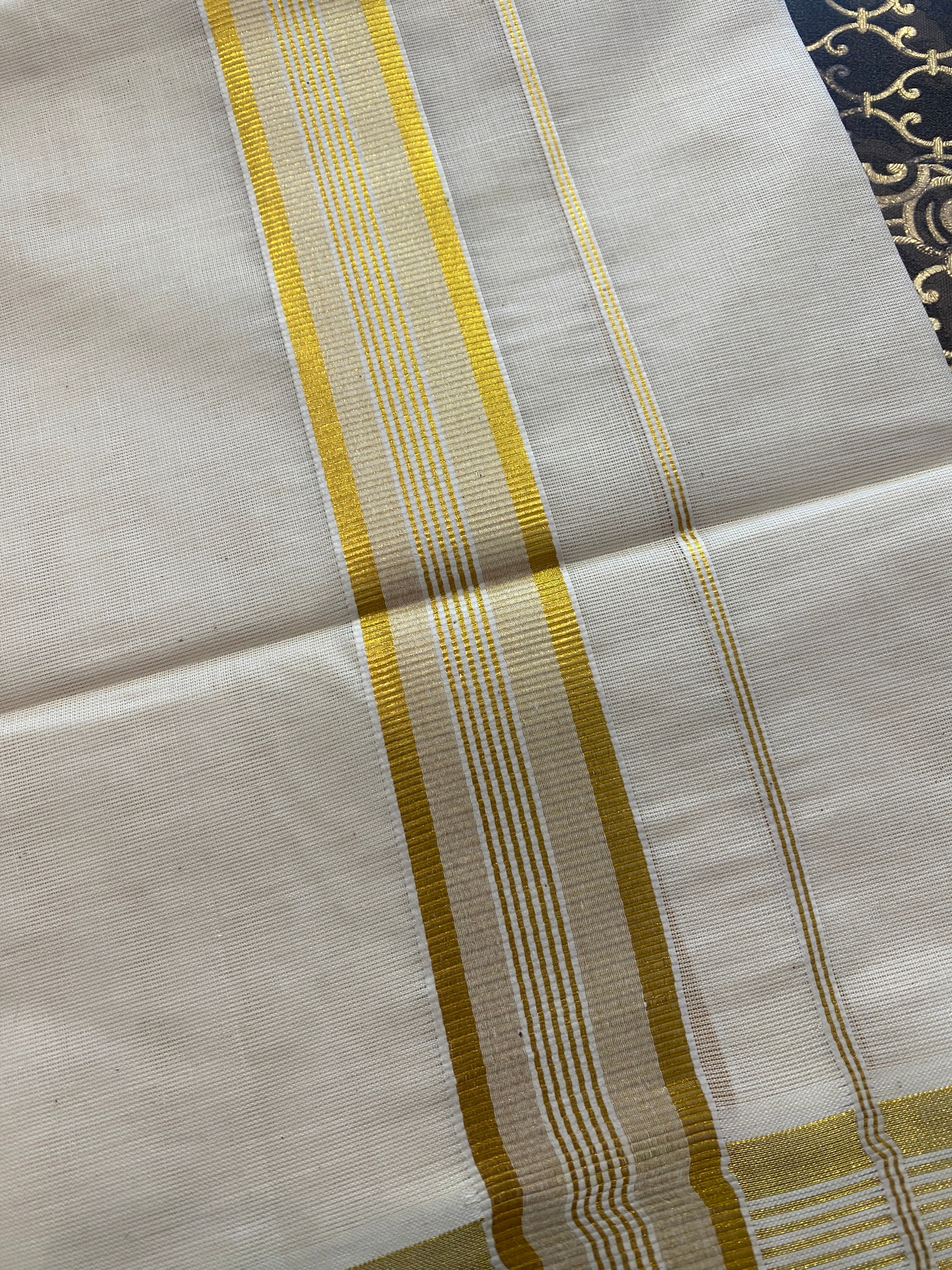 Hiranya H005 – Golden Kasavu Dhoti
