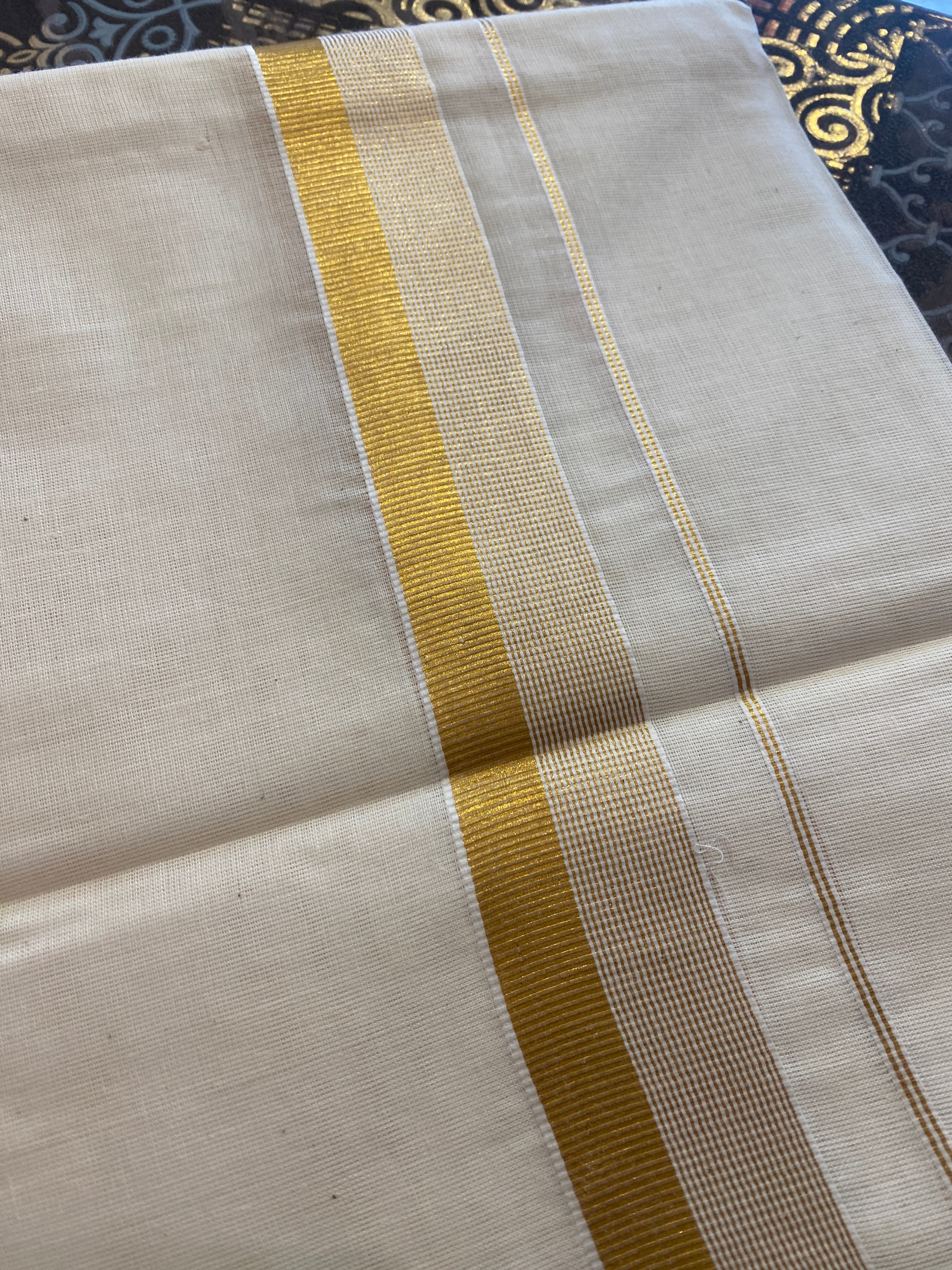 Hiranya H006 – Golden Kasavu Dhoti