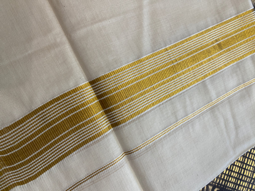 Hiranya H007 – Golden Kasavu Dhoti