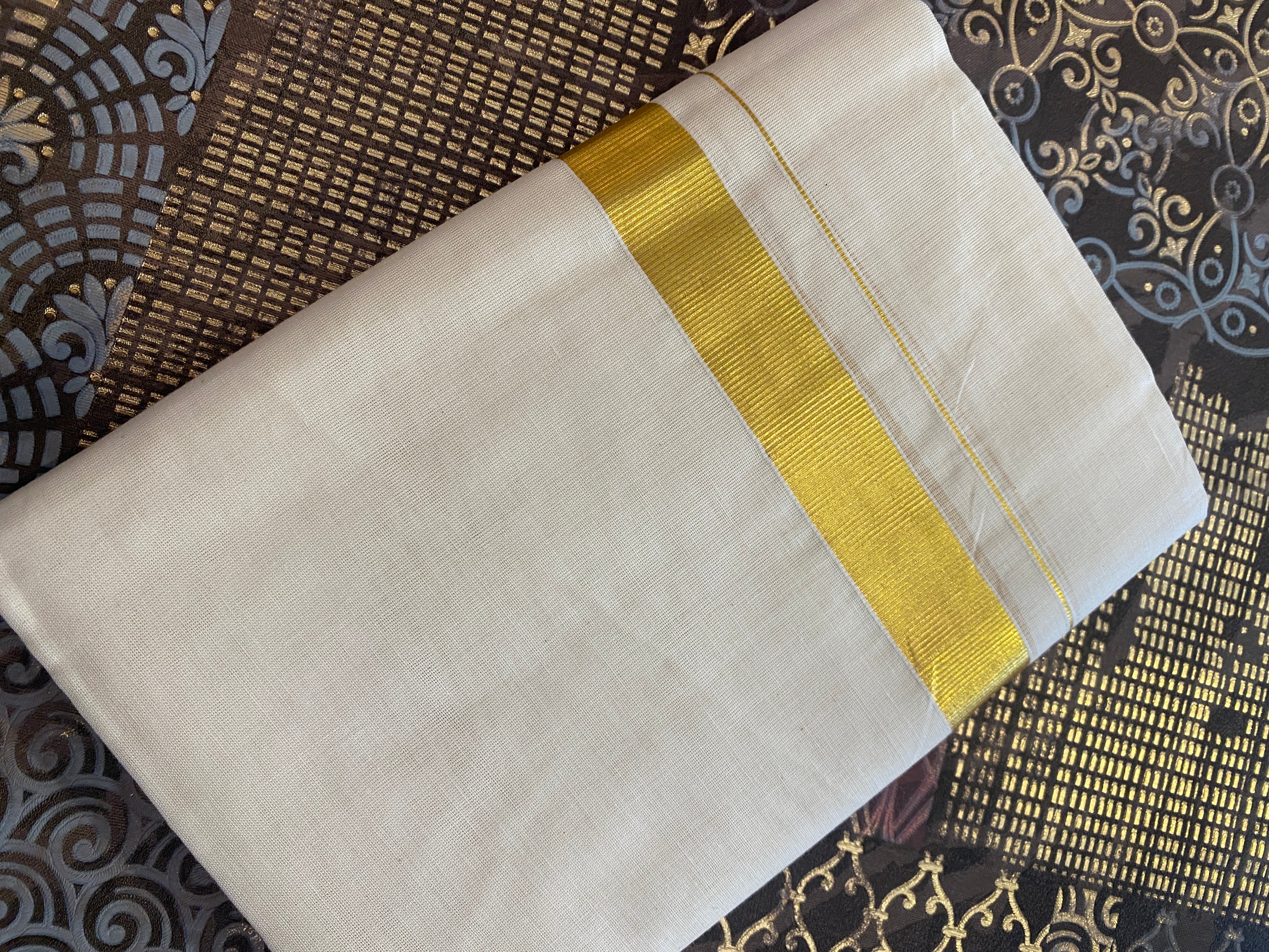 Hiranya H008 – Golden Kasavu Dhoti