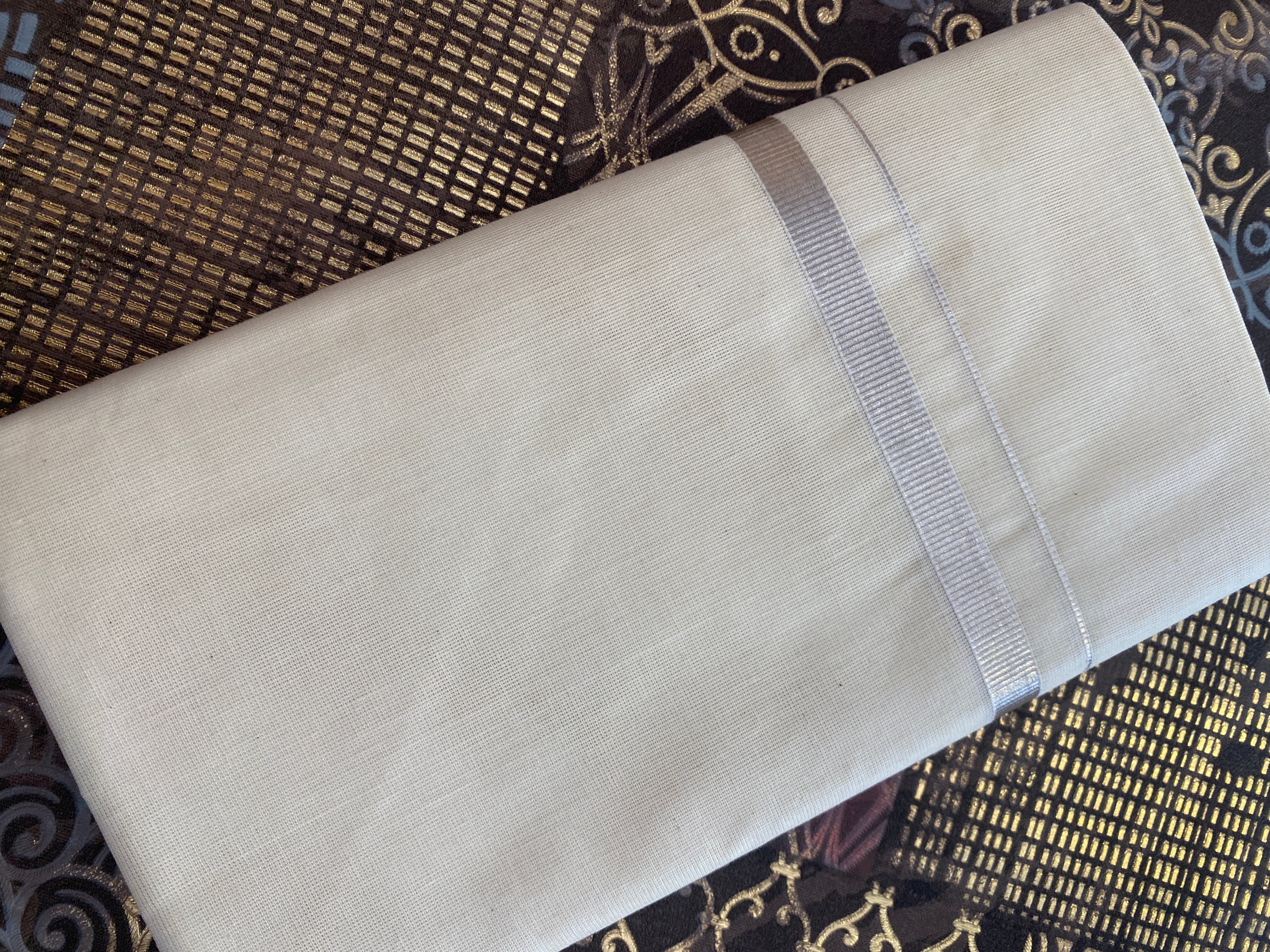 Rajatha R006 - Silver Zari Border Dhoti