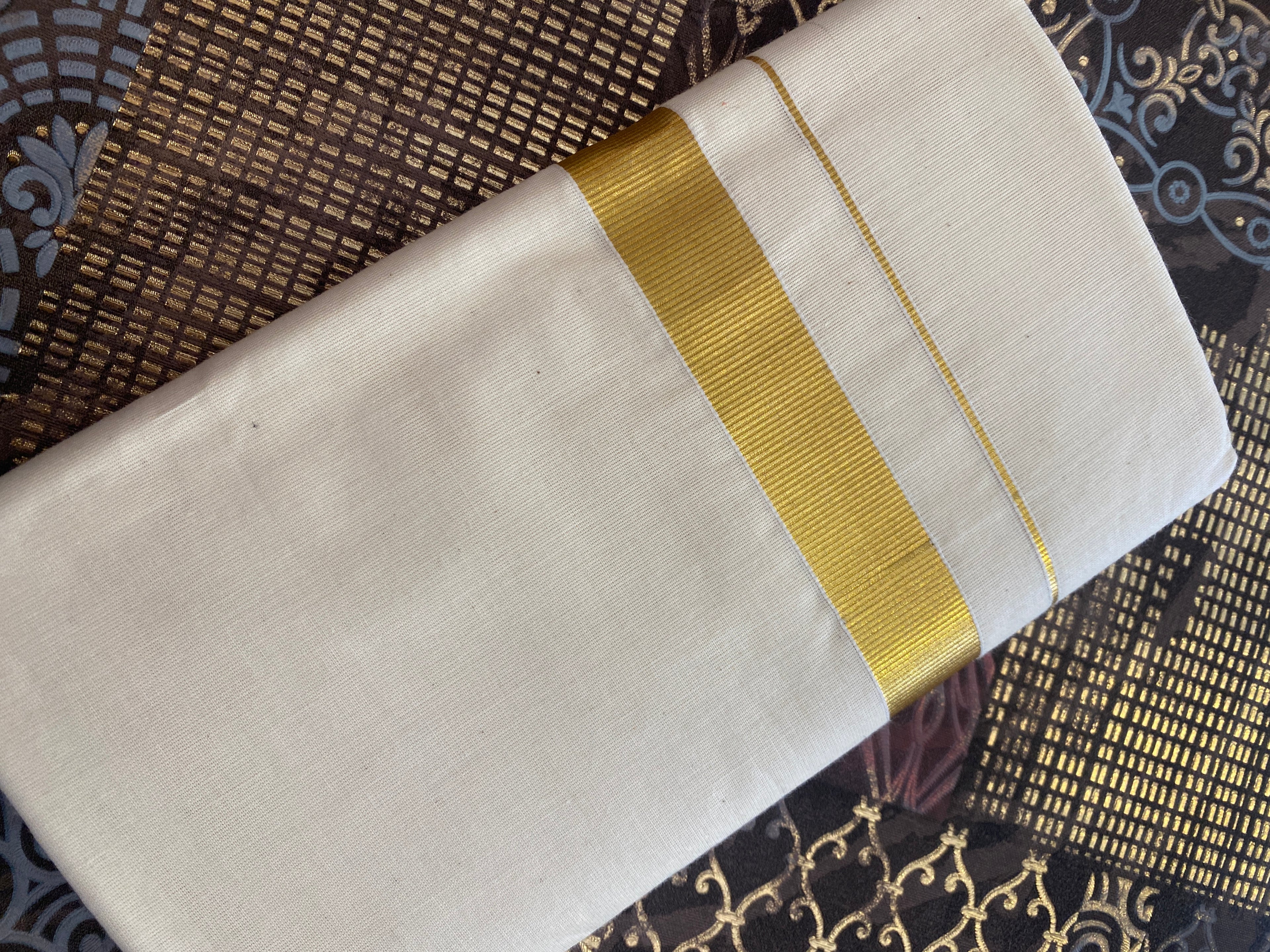 Hiranya H010 – Golden Kasavu Dhoti