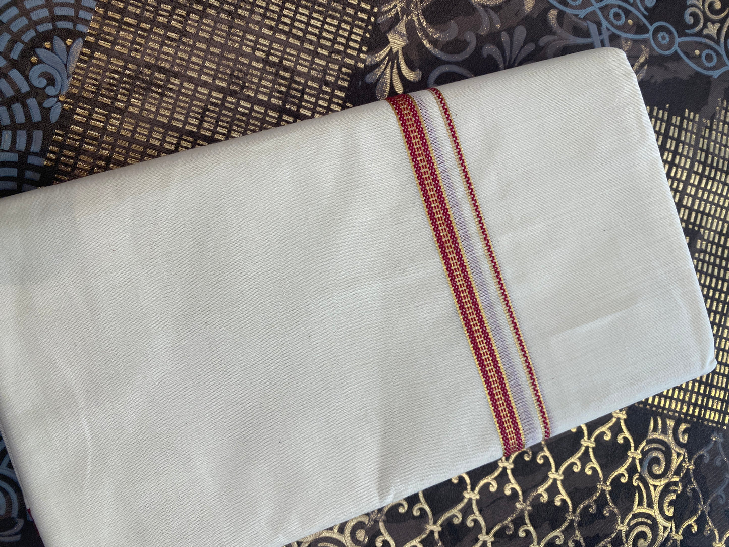 Hiranya H012 – Golden Kasavu Dhoti