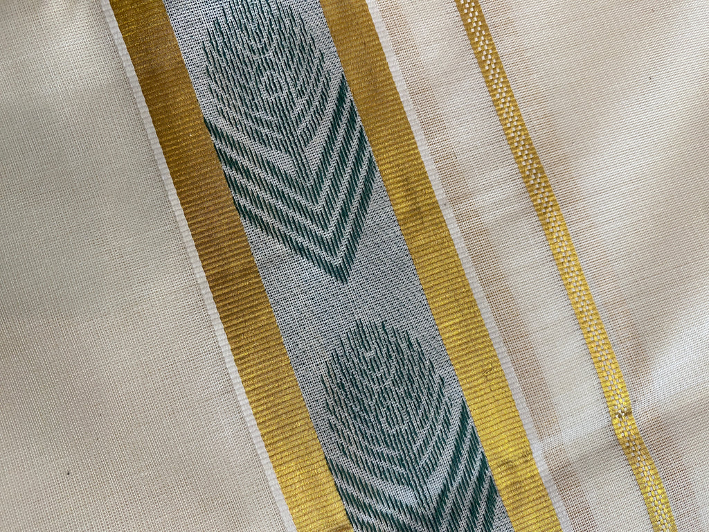 Hiranya H013 – Golden Kasavu Dhoti