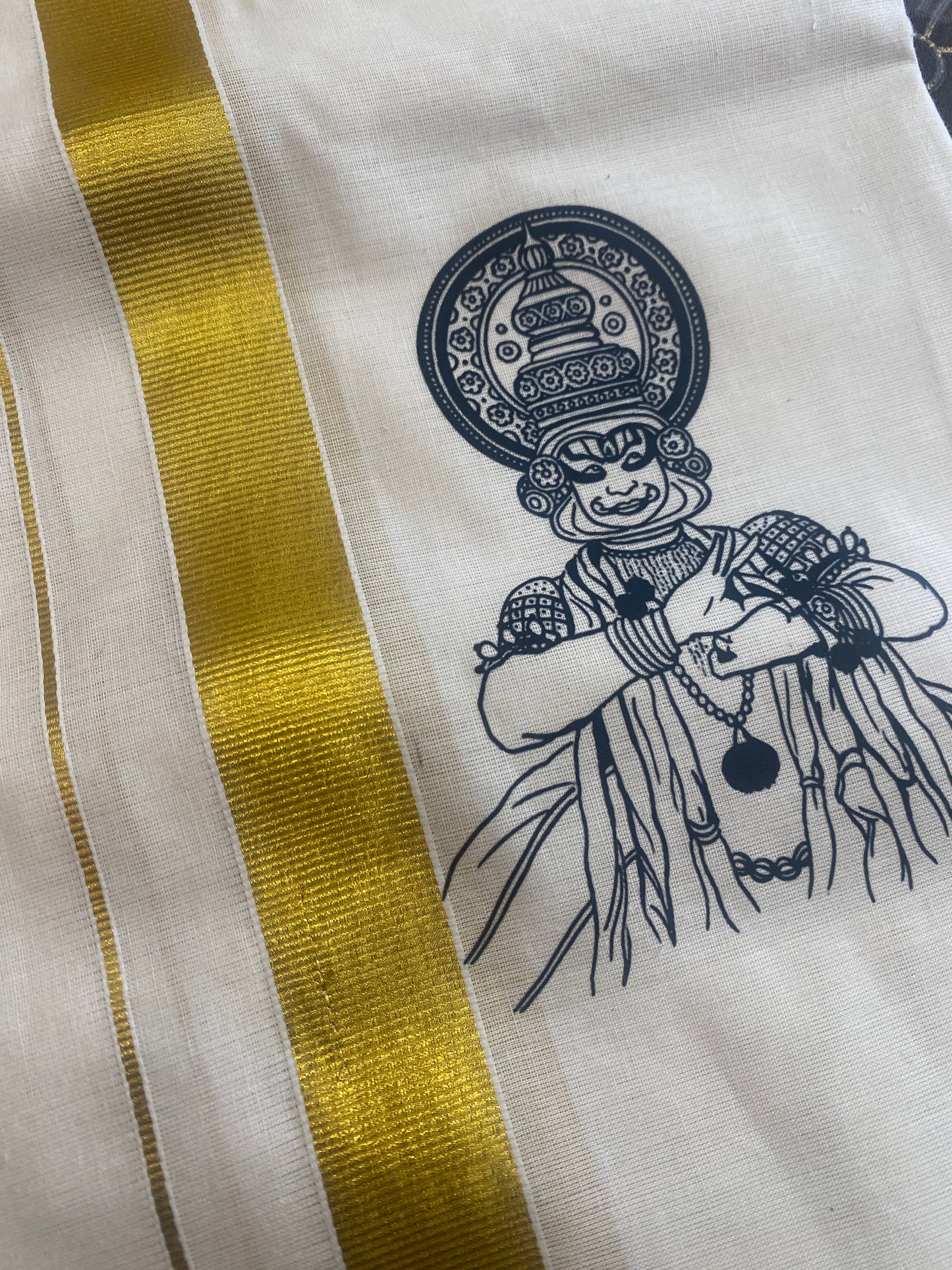 Hiranya K001 – Kathakali Heritage Edition Dhoti